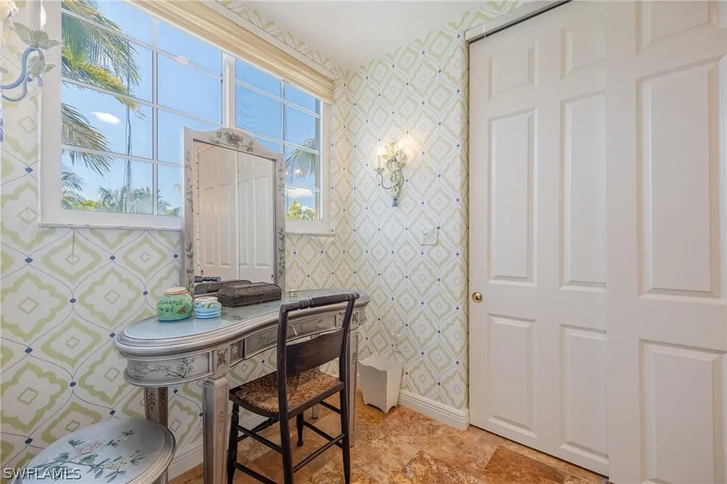 399 4th Street S Naples FL 34102
