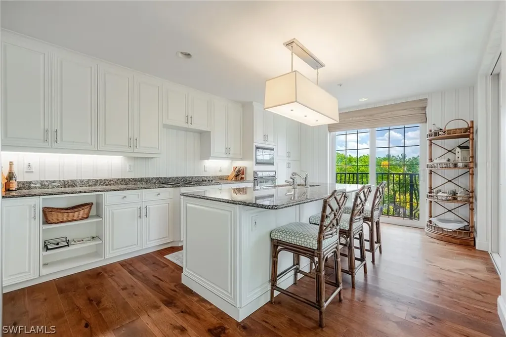 399 4th Street S Naples FL 34102