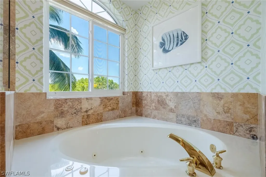 399 4th Street S Naples FL 34102