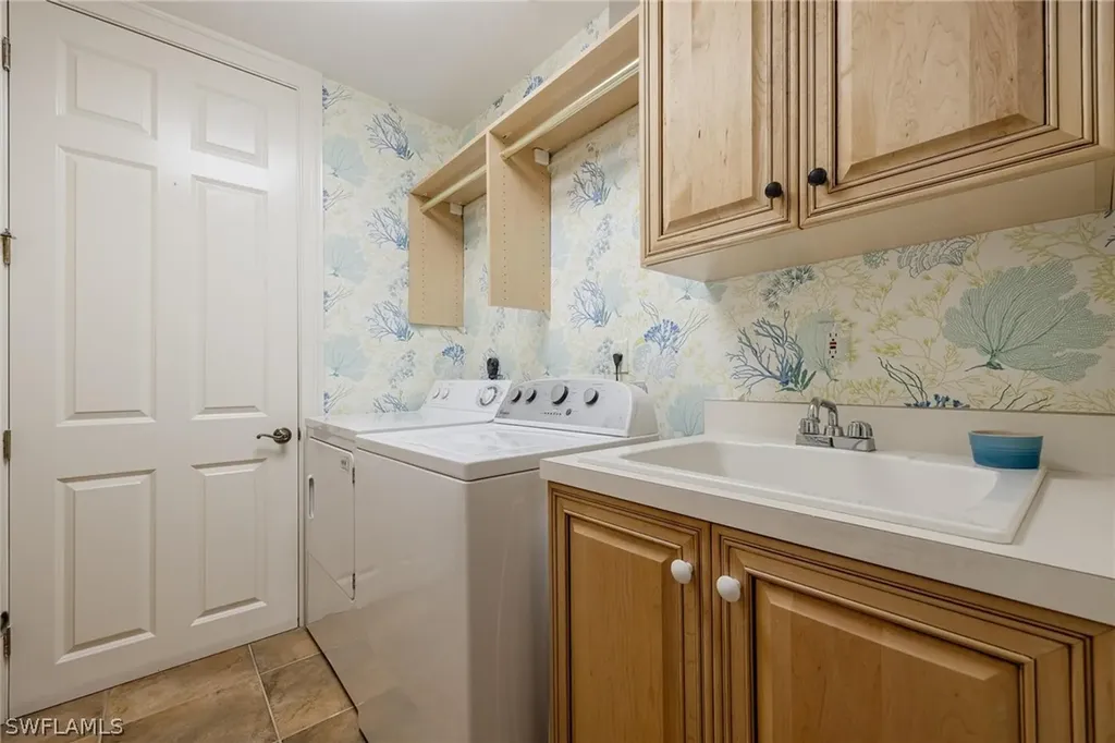 399 4th Street S Naples FL 34102