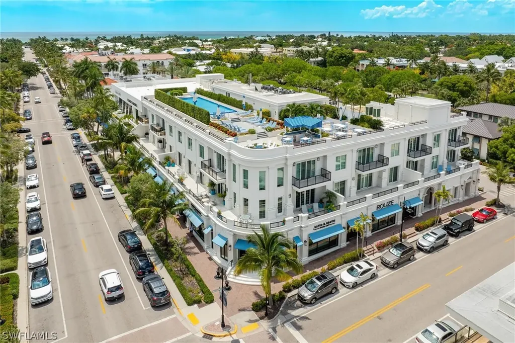 399 4th Street S Naples FL 34102