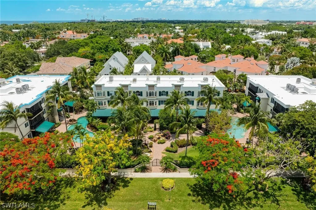399 4th Street S Naples FL 34102