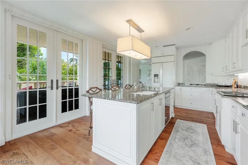 399 4th Street S Naples FL 34102