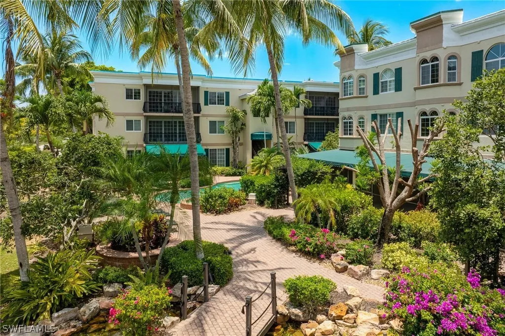 399 4th Street S Naples FL 34102