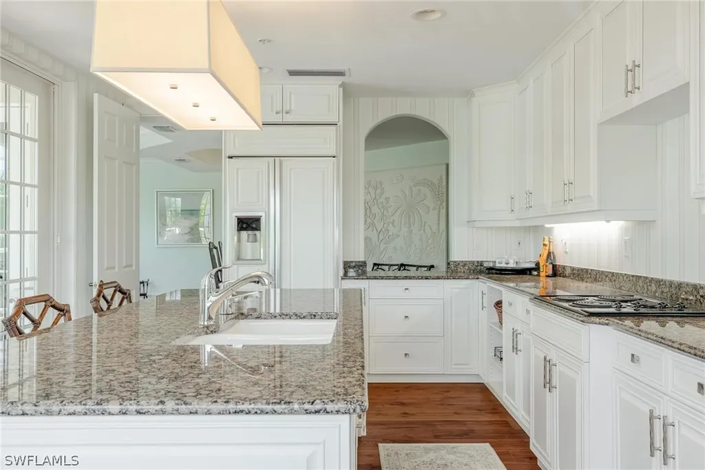 399 4th Street S Naples FL 34102