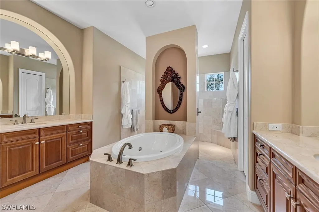 5814 Hammock Isle Drive Naples FL 34119