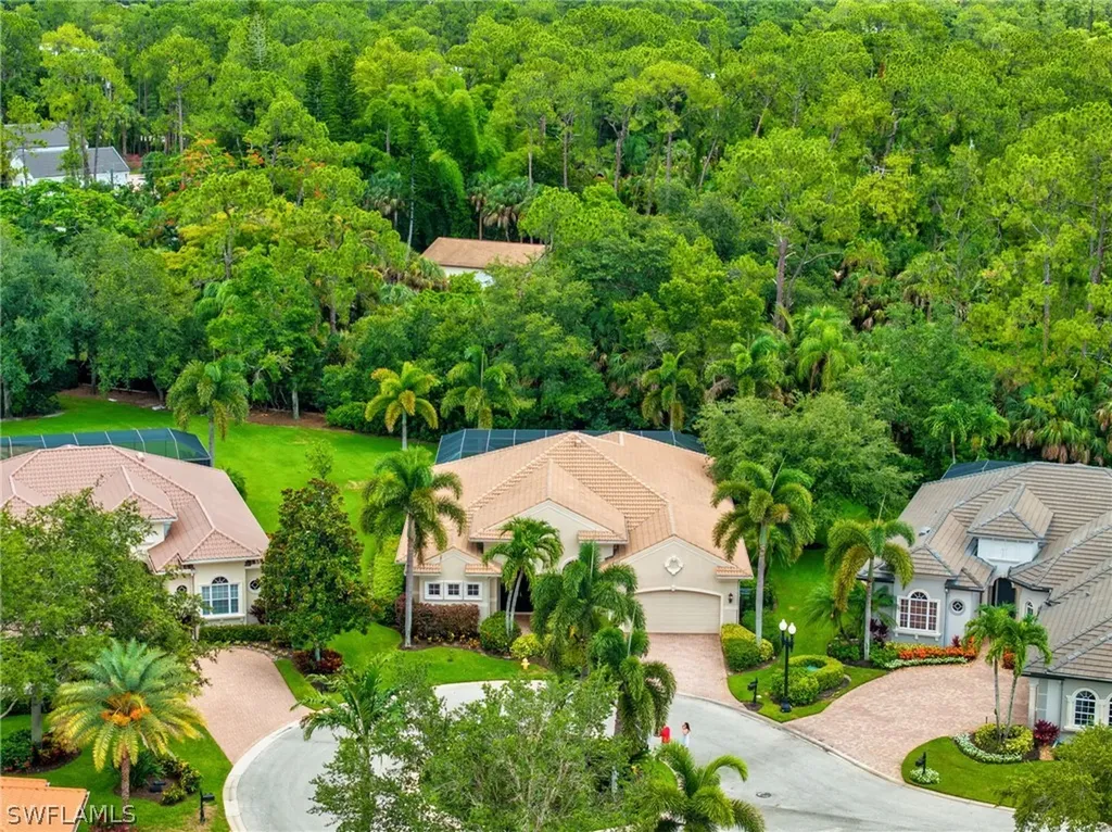 5814 Hammock Isle Drive Naples FL 34119