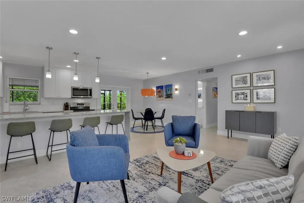 1155 6th Street S Naples FL 34102