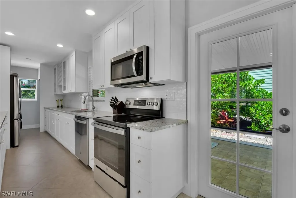 1155 6th Street S Naples FL 34102