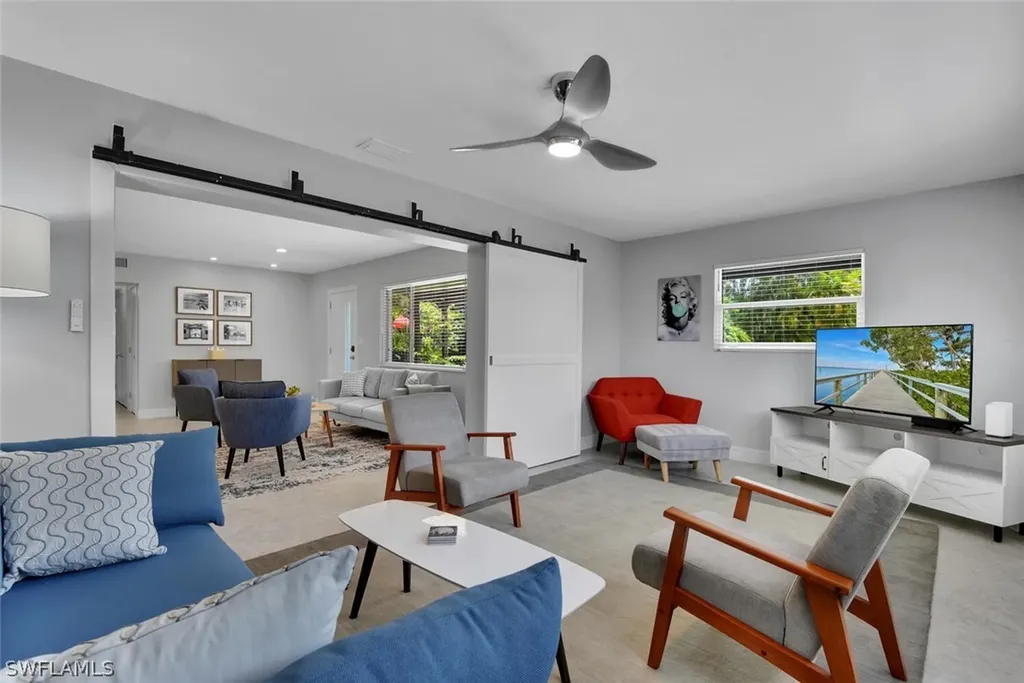 1155 6th Street S Naples FL 34102