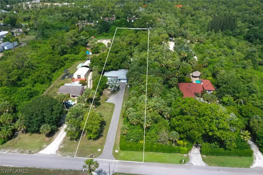 171 2nd Street NE Naples FL 34120