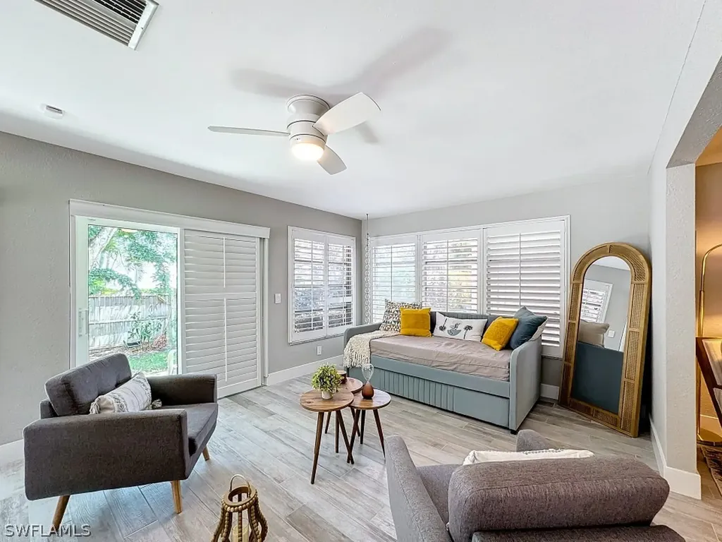 9 Knights Bridge Road Naples FL 34112