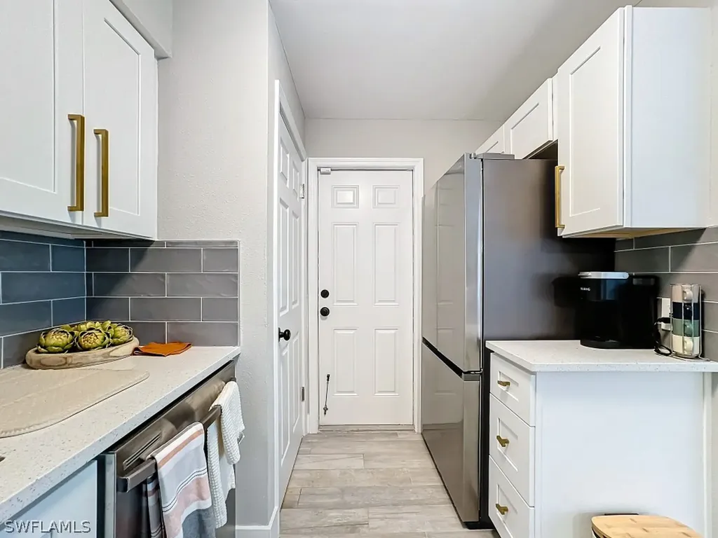 9 Knights Bridge Road Naples FL 34112