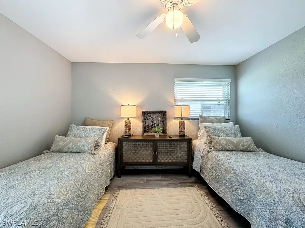 9 Knights Bridge Road Naples FL 34112
