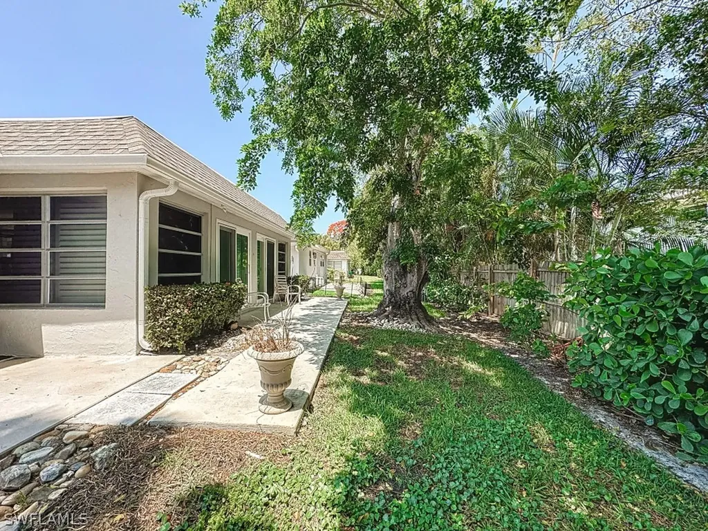 9 Knights Bridge Road Naples FL 34112