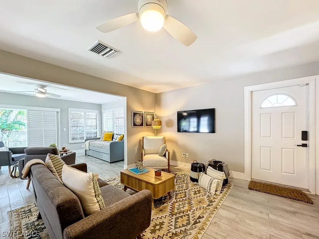 9 Knights Bridge Road Naples FL 34112