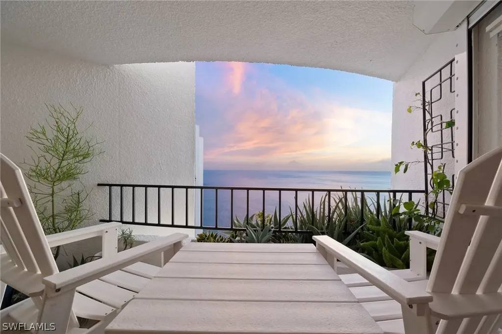 3951 Gulf Shore Boulevard N Naples FL 34103