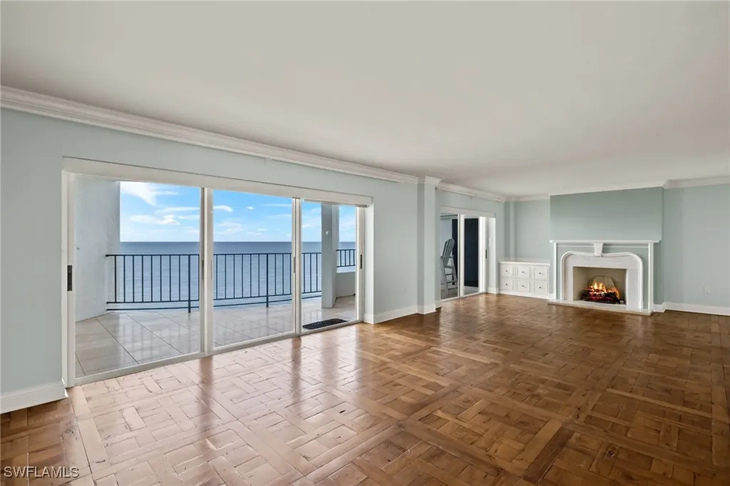 3951 Gulf Shore Boulevard N Naples FL 34103