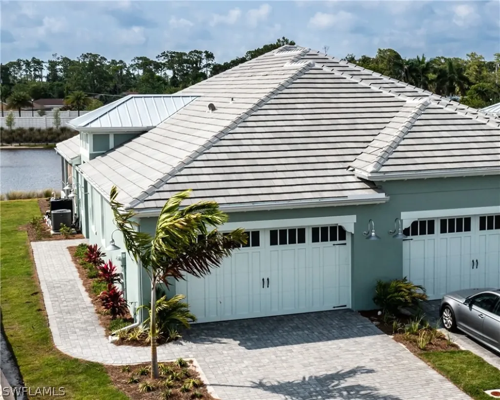 8813 Yucatan Court Naples FL 34112