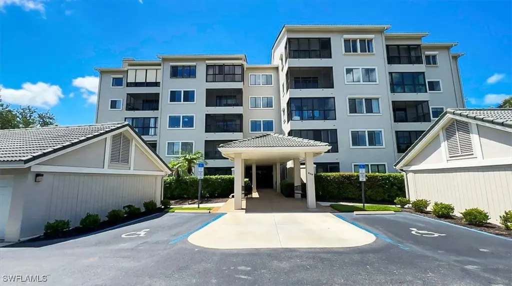 900 Arbor Lake Drive Naples FL 34110
