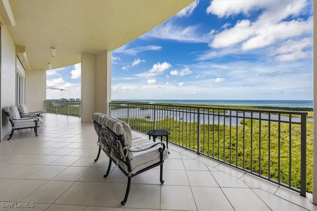 900 Arbor Lake Drive Naples FL 34110
