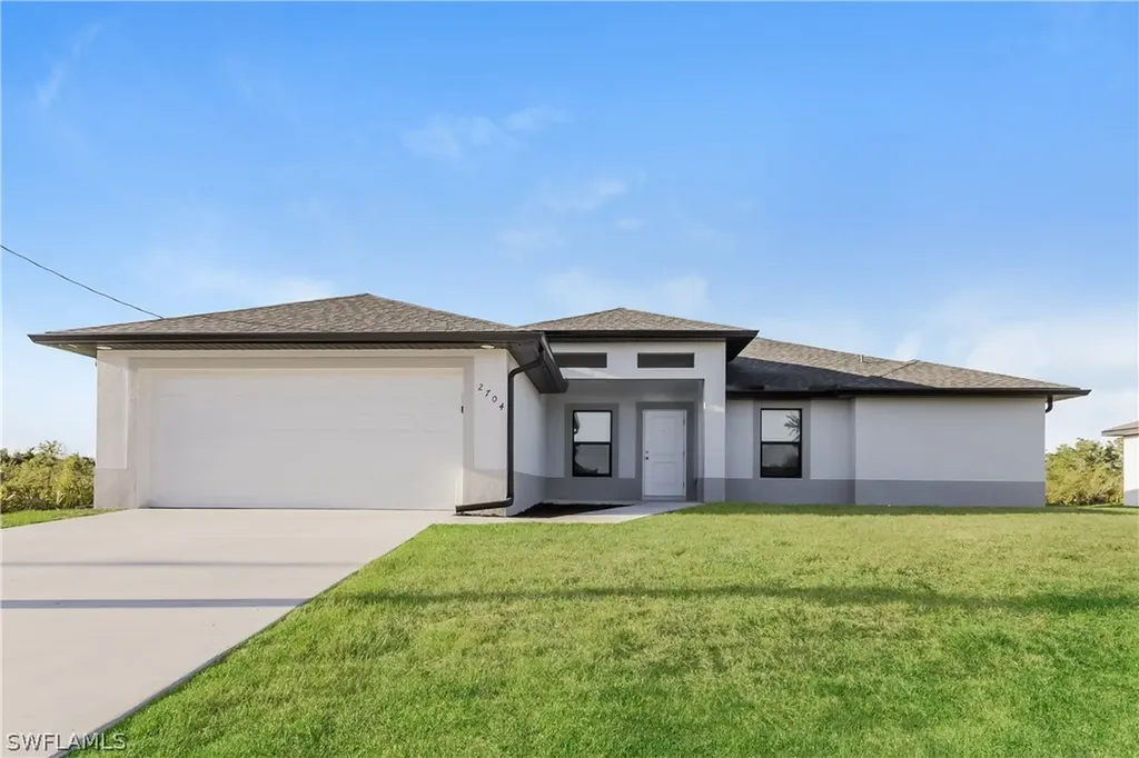 2704 31st Street SW Lehigh Acres FL 33976