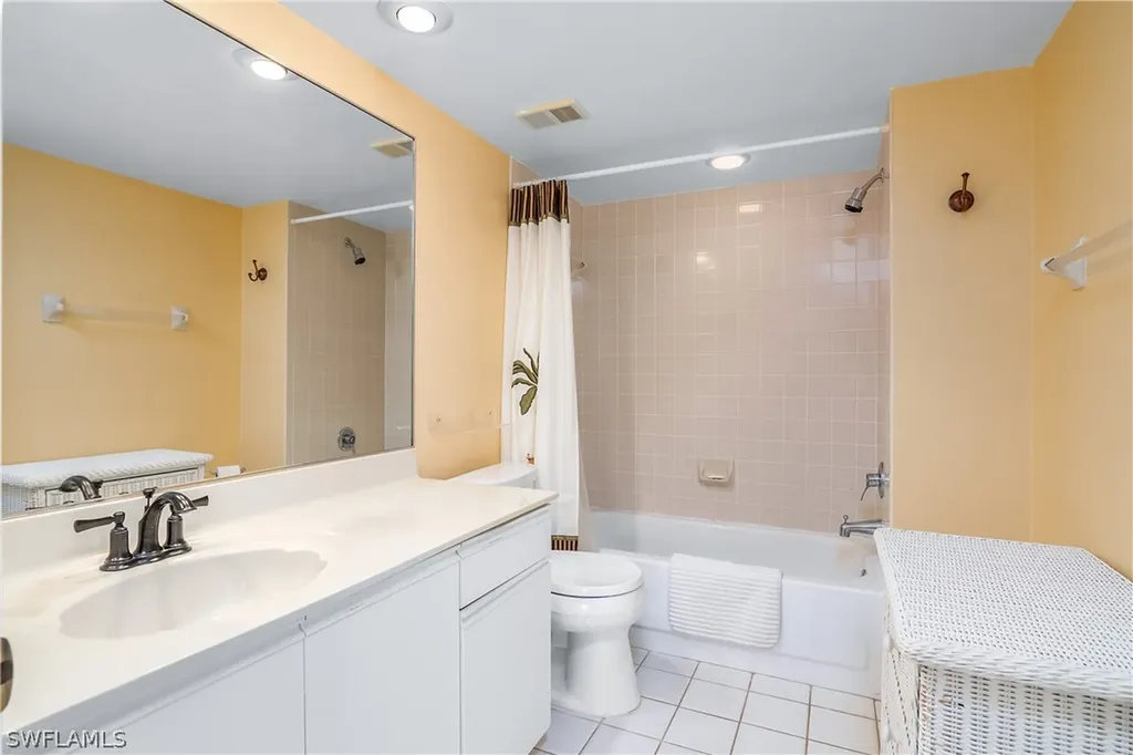 256 Deerwood Circle Naples FL 34113