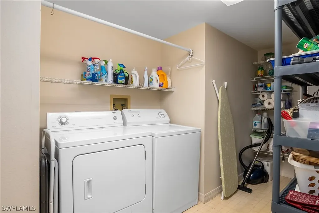 256 Deerwood Circle Naples FL 34113