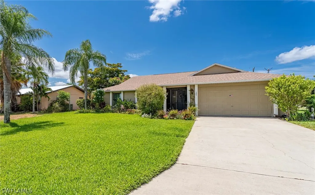 1004 SE 26th Terrace Cape Coral FL 33904