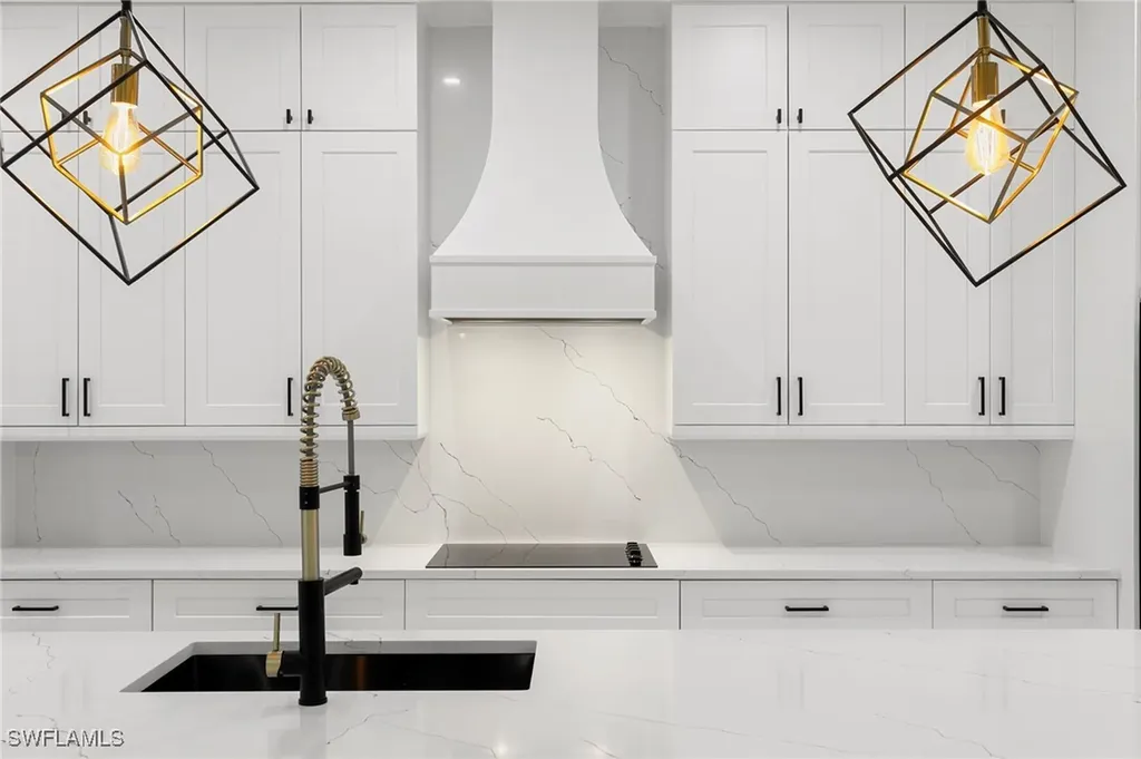 167 Everglades Boulevard N Naples FL 34120