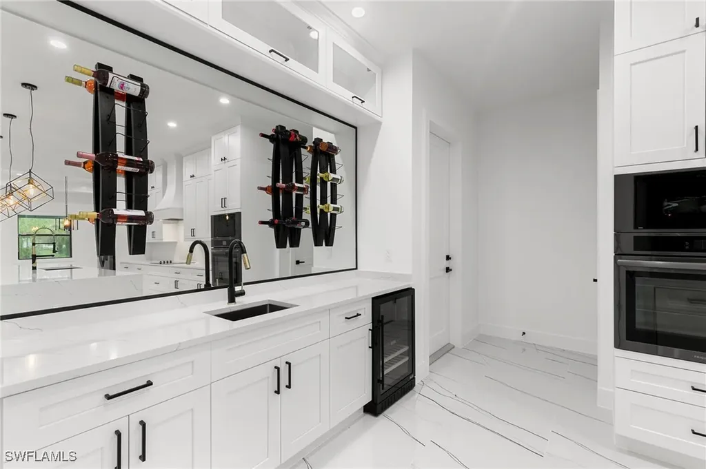 167 Everglades Boulevard N Naples FL 34120