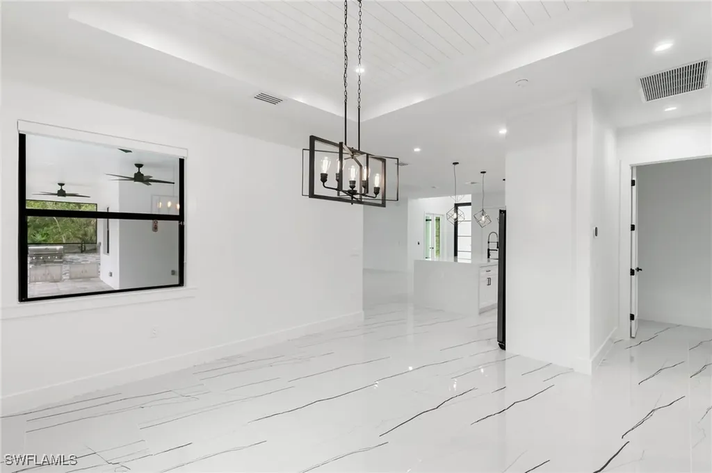 167 Everglades Boulevard N Naples FL 34120