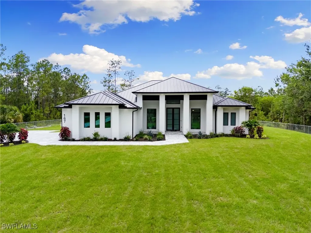 167 Everglades Boulevard N Naples FL 34120