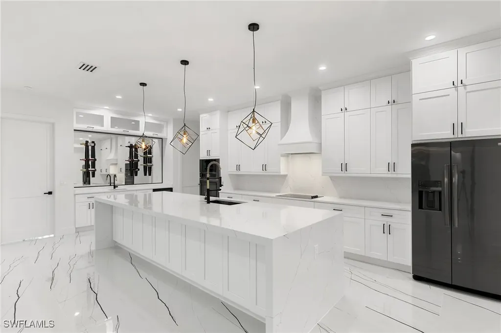 167 Everglades Boulevard N Naples FL 34120