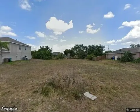 1323 NE 2nd Place Cape Coral FL 33909