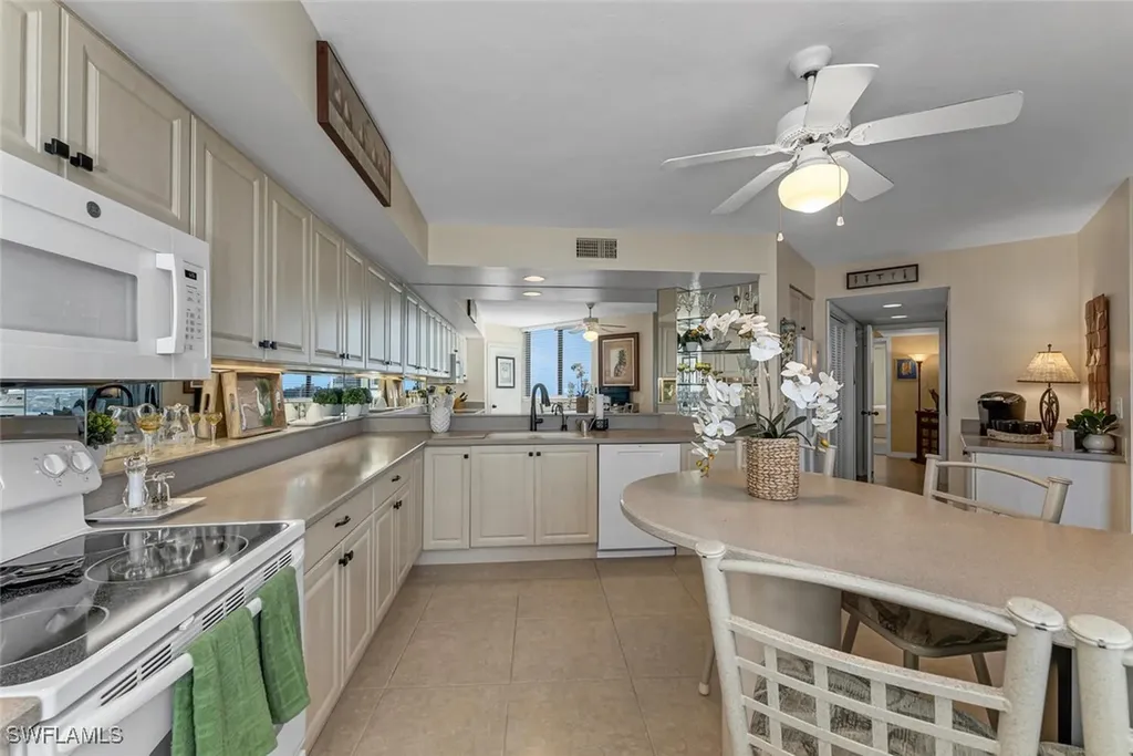 5555 Heron Point Drive Naples FL 34108
