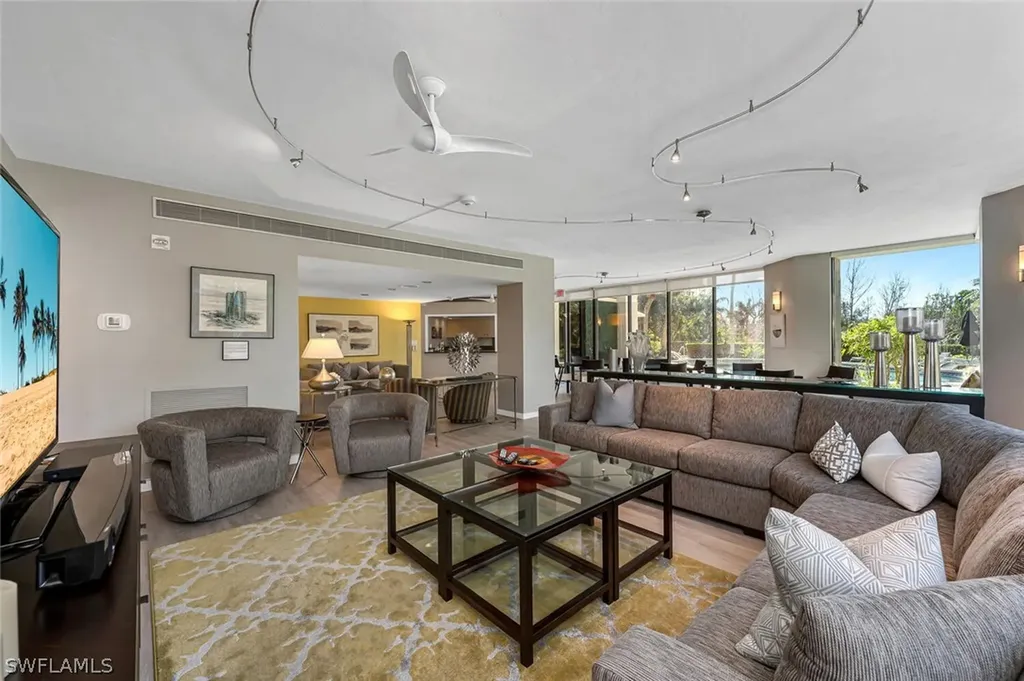 5555 Heron Point Drive Naples FL 34108