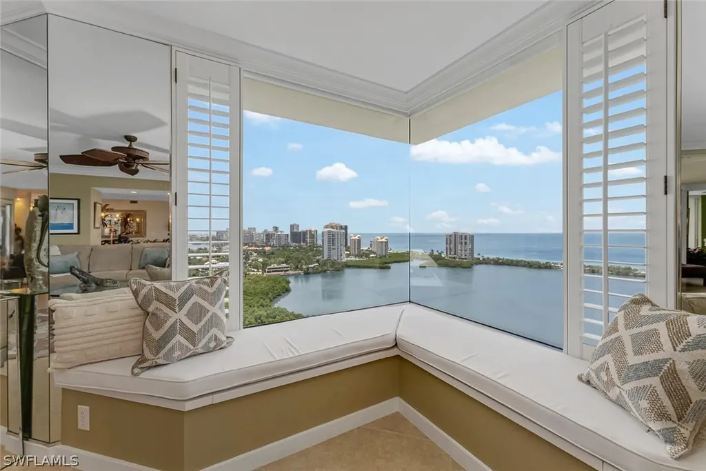 5555 Heron Point Drive Naples FL 34108