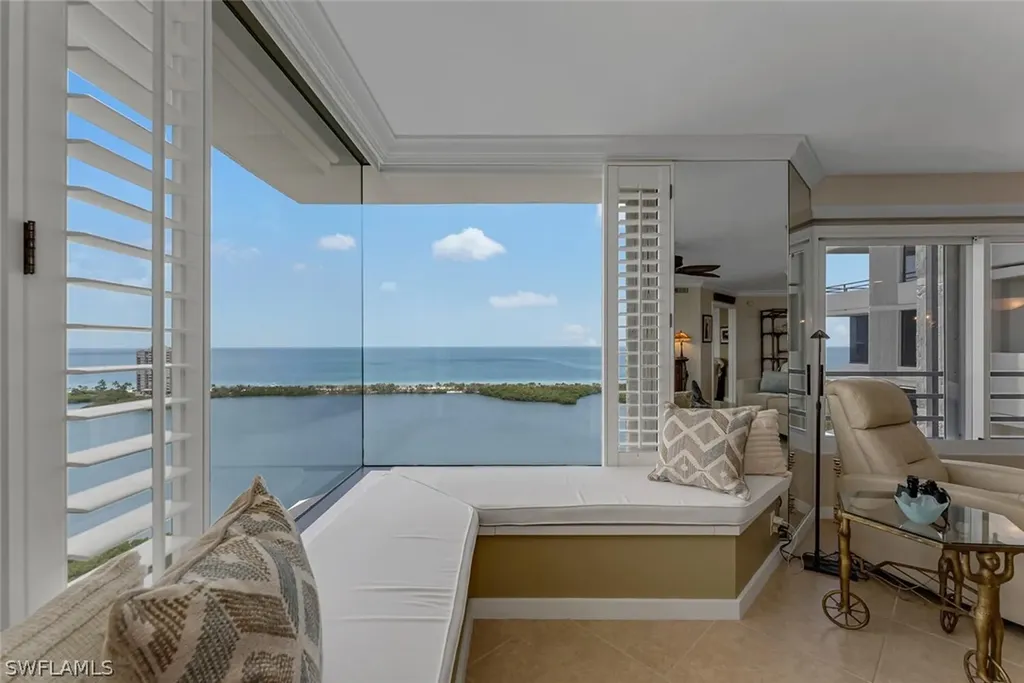 5555 Heron Point Drive Naples FL 34108