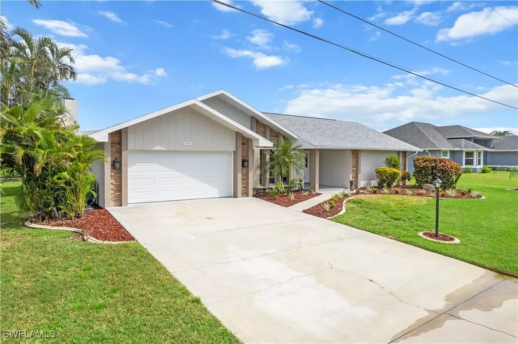 1941 SE 31st Street Cape Coral FL 33904