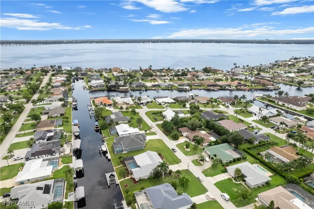 1941 SE 31st Street Cape Coral FL 33904