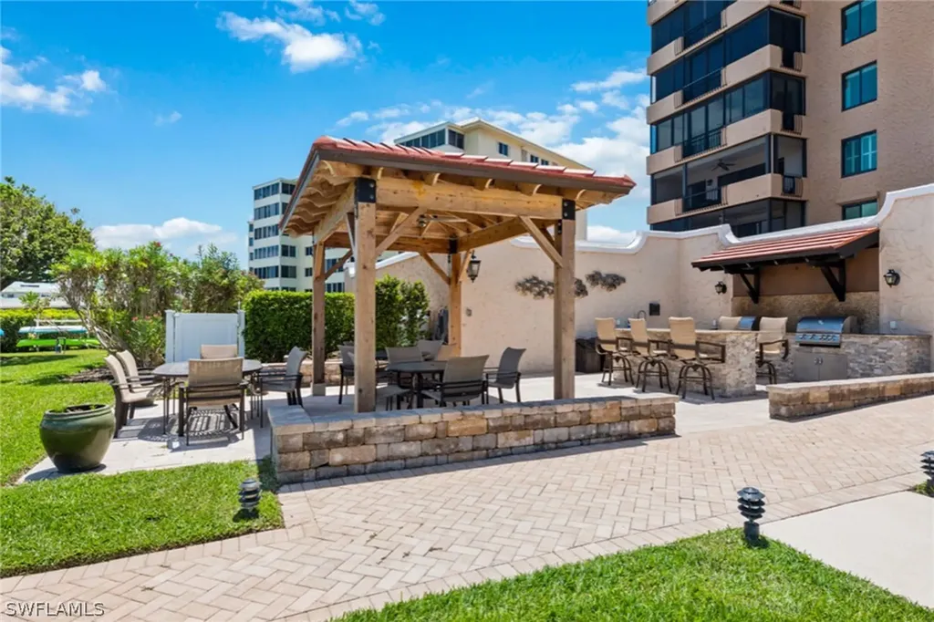 3430 Gulf Shore Boulevard N Naples FL 34103