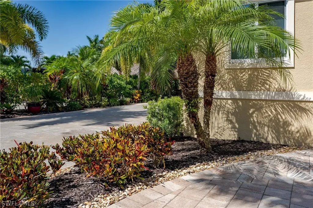 13596 Snook Circle Naples FL 34114