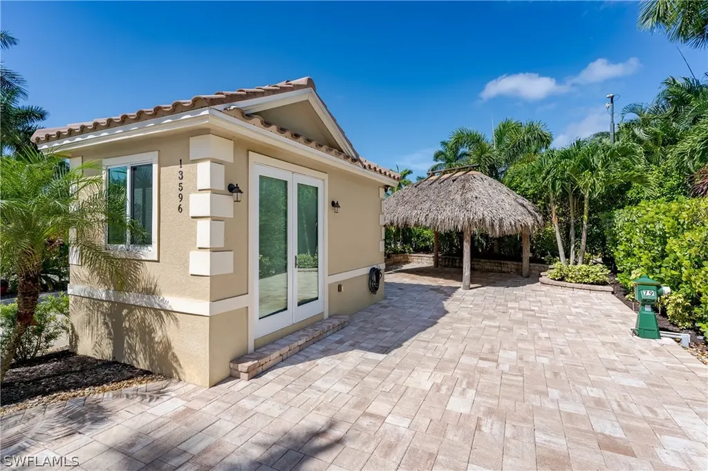 13596 Snook Circle Naples FL 34114