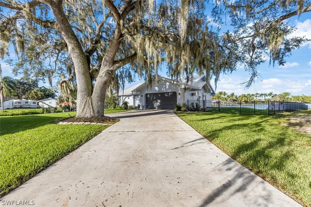 14900 Wise Way Fort Myers FL 33905
