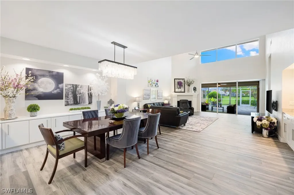 Naples FL, 11618 Quail Village Way, Unit 163-2