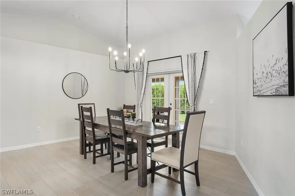 6147 Stonewood Court Naples FL 34112