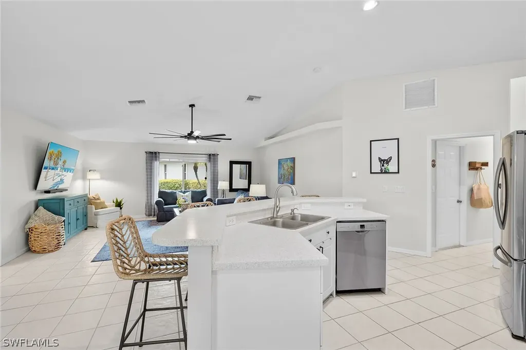 6147 Stonewood Court Naples FL 34112