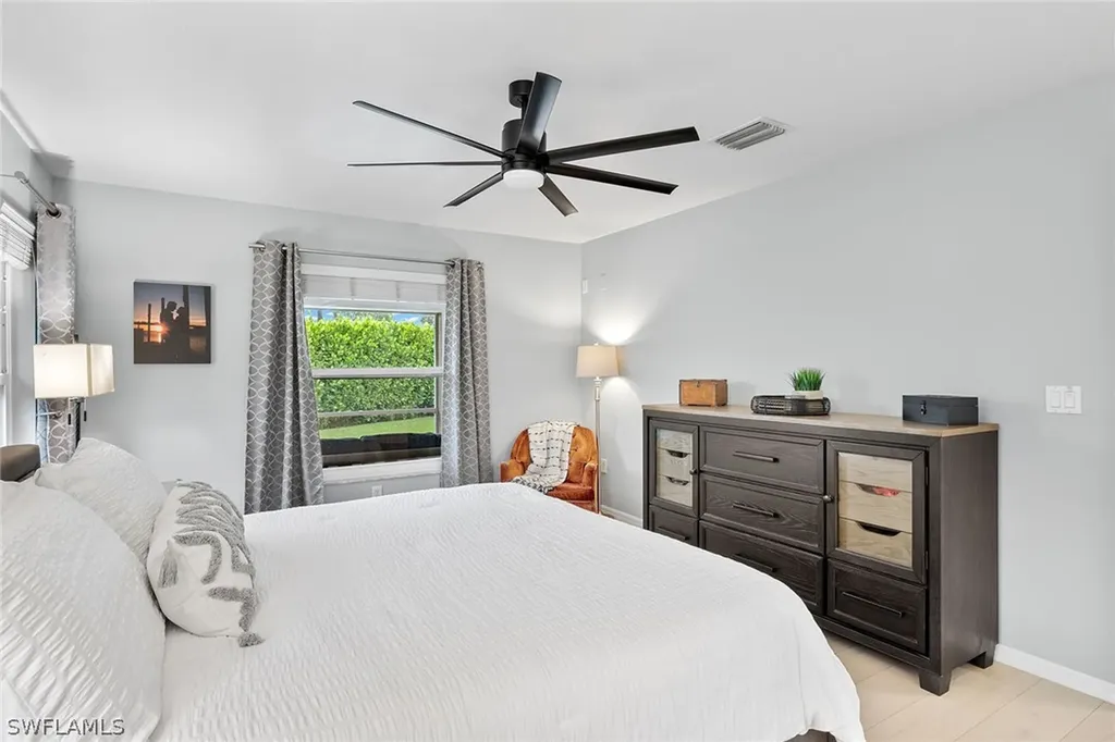 6147 Stonewood Court Naples FL 34112