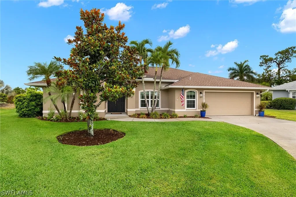 6147 Stonewood Court Naples FL 34112